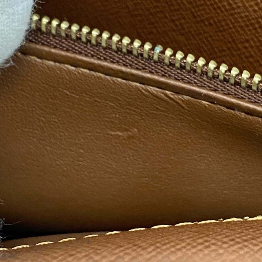 LOUIS VUITTON Brown Monogram Bag - Picture 11 of 12